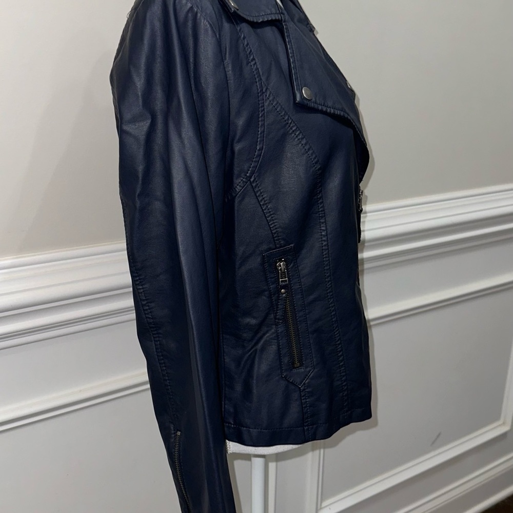 Max Studios Women’s Navy Blue Faux Leatherette Moto Jacket size L (like M fit) - Picture 7 of 14